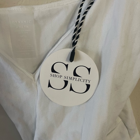 Boutique Shop Simply Summer Tank Top size ONE SIZE white - Picture 2 of 6